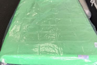 Twin size memory foam mattress with cover 