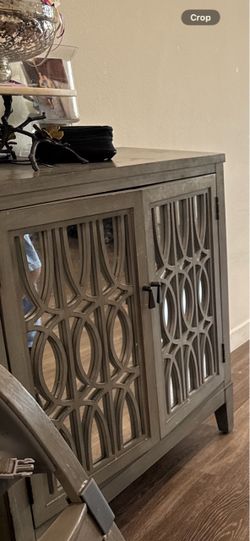 Storage cabinet