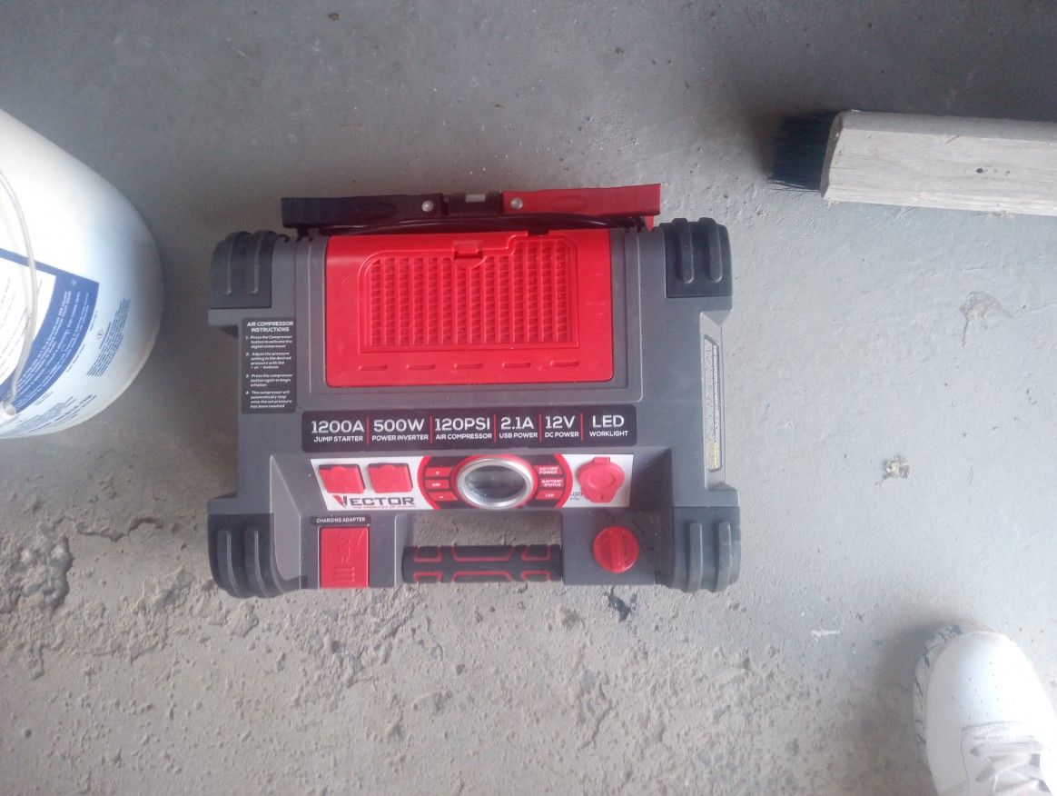 Jump Starter , Power inverter,Air Compressor,DC Power Slot ,Work Light All In One