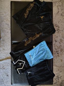 Air Jordan/Nike Kids ensemble