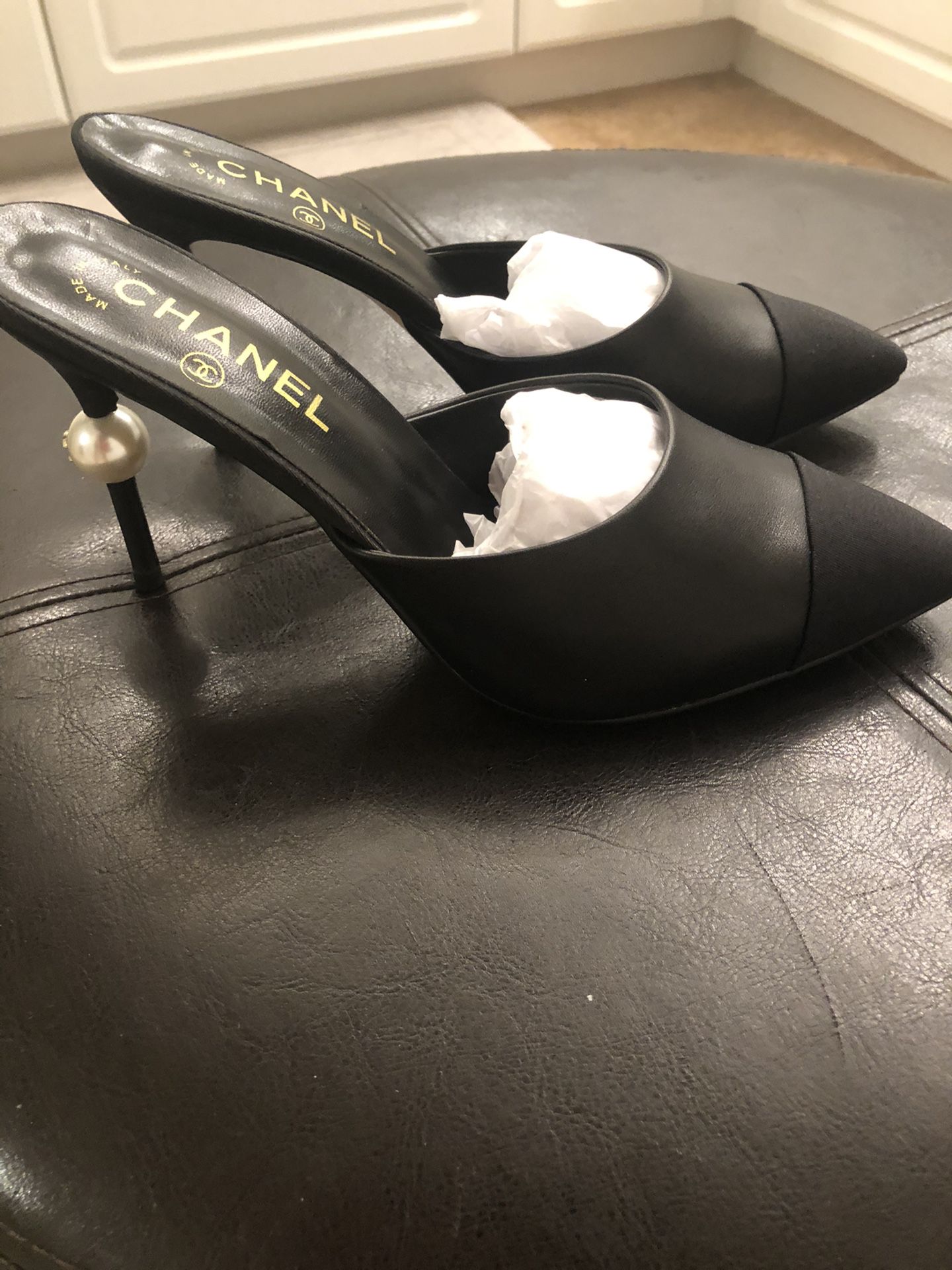 Black Chanel pearl mules for Sale in Laguna Niguel, CA - OfferUp