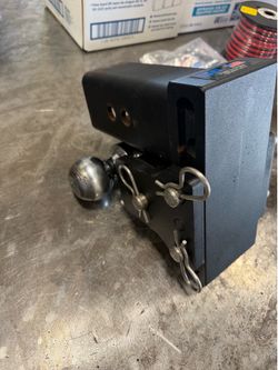 B&W Trailer Hitches