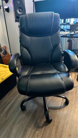 Black High back Executive Office Chair