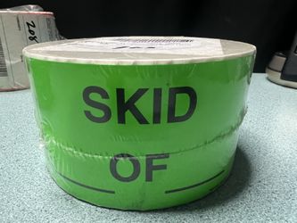SKID _ OF _ 3 X 5 FLUORESCENT LABELS, 500 Count