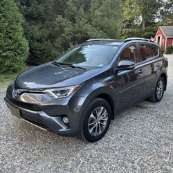2016 Toyota RAV4 Hybrid XLE