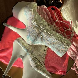 Pleaser Adore-1020LG platform ankle boots, which have a 7-inch heel and 2 3/4-inch platform