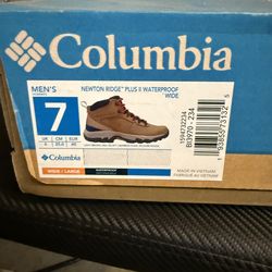 Columbia hiking boots