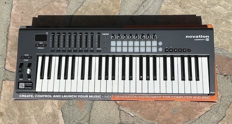 Novation Launchkey 49 MIDI USB Keyboard 
