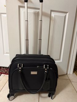 Samsonite suitcase almost new