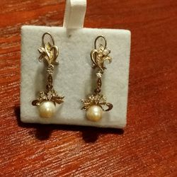 Pearl 10k Gold Earrings 