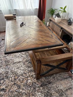 Solid wood lift top coffee table