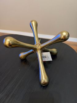 Abstract decor sculpture