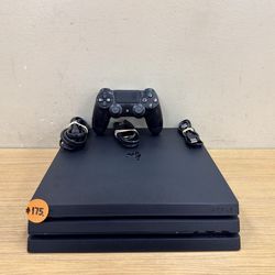 PLAYSTATION 4 PRO 1TB W/ CONTROLLER & POWER/HDMI/CHARGER