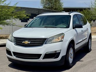2016 Chevrolet Traverse LS 4 Door