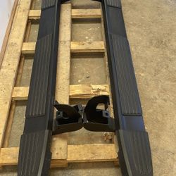 Running Boards 19-23 GMC Sierra, Chevrolet Silverado. 1(contact info removed)