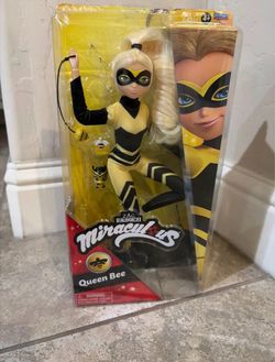 Miraculous Ladybug Queen Bee Fashion Doll (10.5 inches / 26 cm)