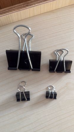 No Free Offer Binder clips have 4 Boxes 4 Diferent Zize