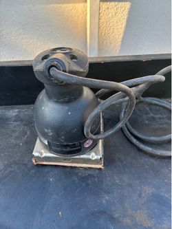 Electric hand sander