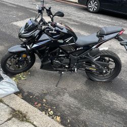 250cc Motorcycle 