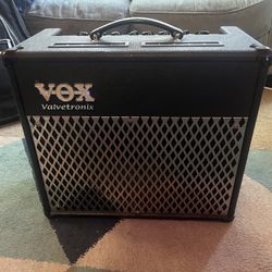 Used Vox Valvtronix AD30VT Amp