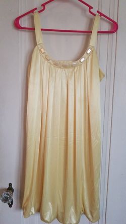 yellow bubble dress from Windsor