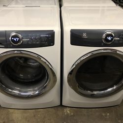 Electrolux Washer and Gas Dryer Set 