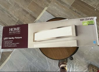 2 Vanity Fixture LED / 2 Lampara Para Baño $10 Ea