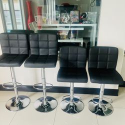 4 black bar stools BRAND NEW! 