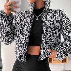 Nwt, Lavishly Paris Women’s Chic Designer Puffer Coat.