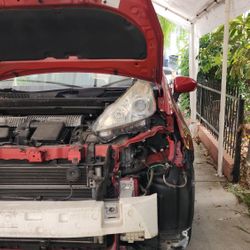 Prius V Headlight Assembly Driver Side  2012-2014