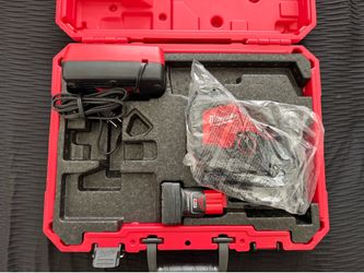Milwaukee M12 single plane laser Kit with Case and Charger