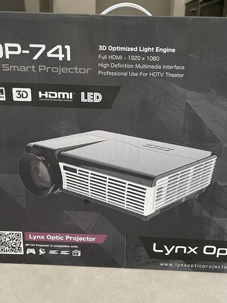 Lynx Optic Op 741 LED Smart Projector