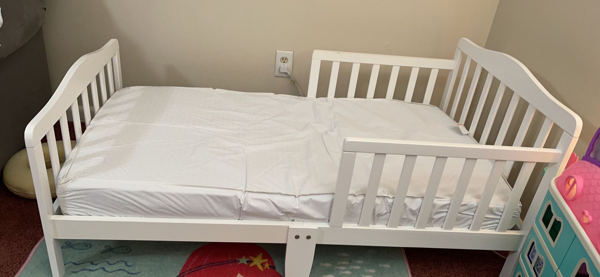 Toddler Bed With Mattress