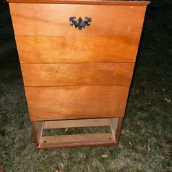 Dark Brown 4 Drawer Dresser Fixer Upper Needed & Missing 1 Drawer !!!!!!