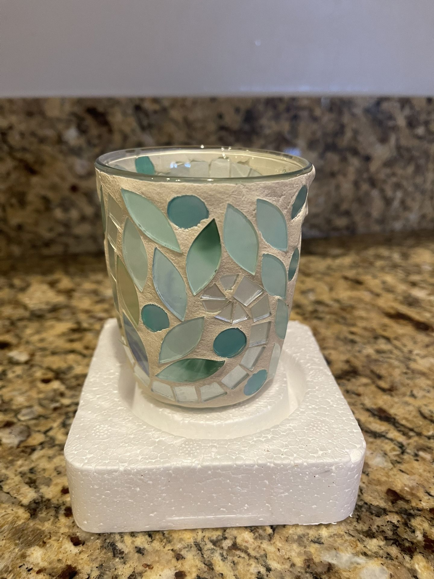 Retired PartyLite Vine Mosaic Votive Holder P91460