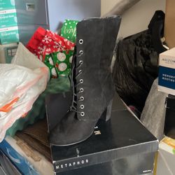 Ladies Boots 