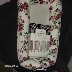 Brand New Dock-a-tot GRAND Lot. Spare Cover Pink