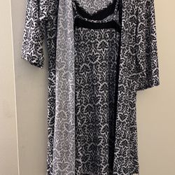 Black And White Night Gown With Robe 