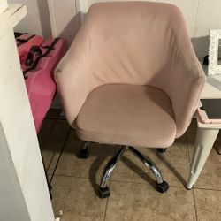 Pink Chair Home Wheels
