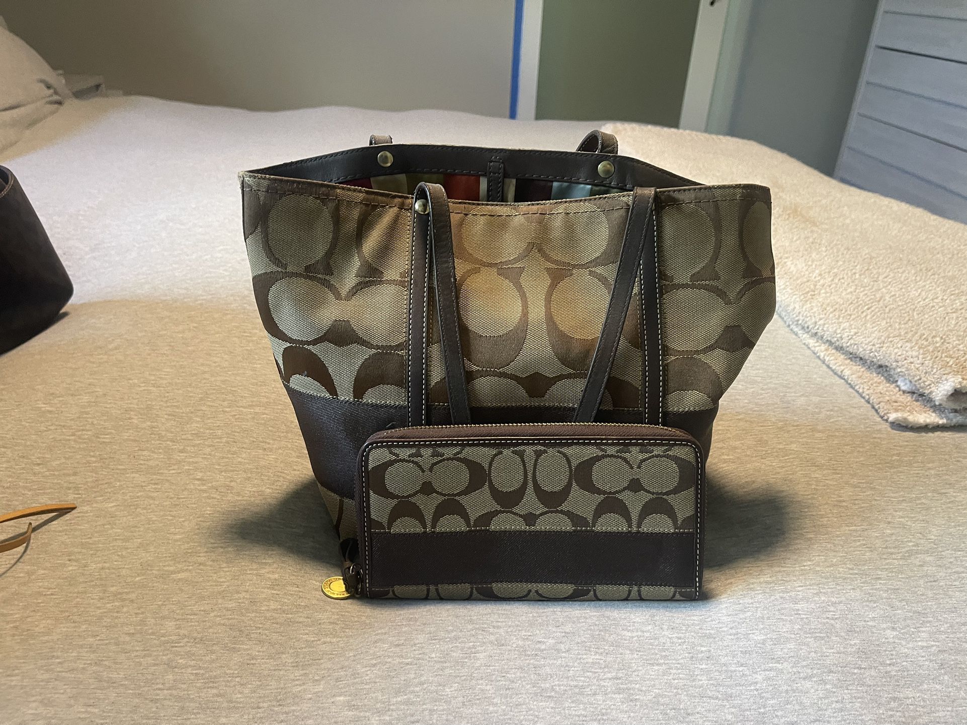 Coach And Wallet Set
