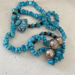 16 Inch Turquoise Nugget Vintage Necklace 