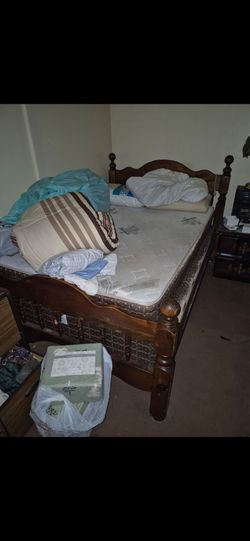 Free Full size head board wooden and mattress