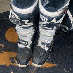 Dottie Boots 