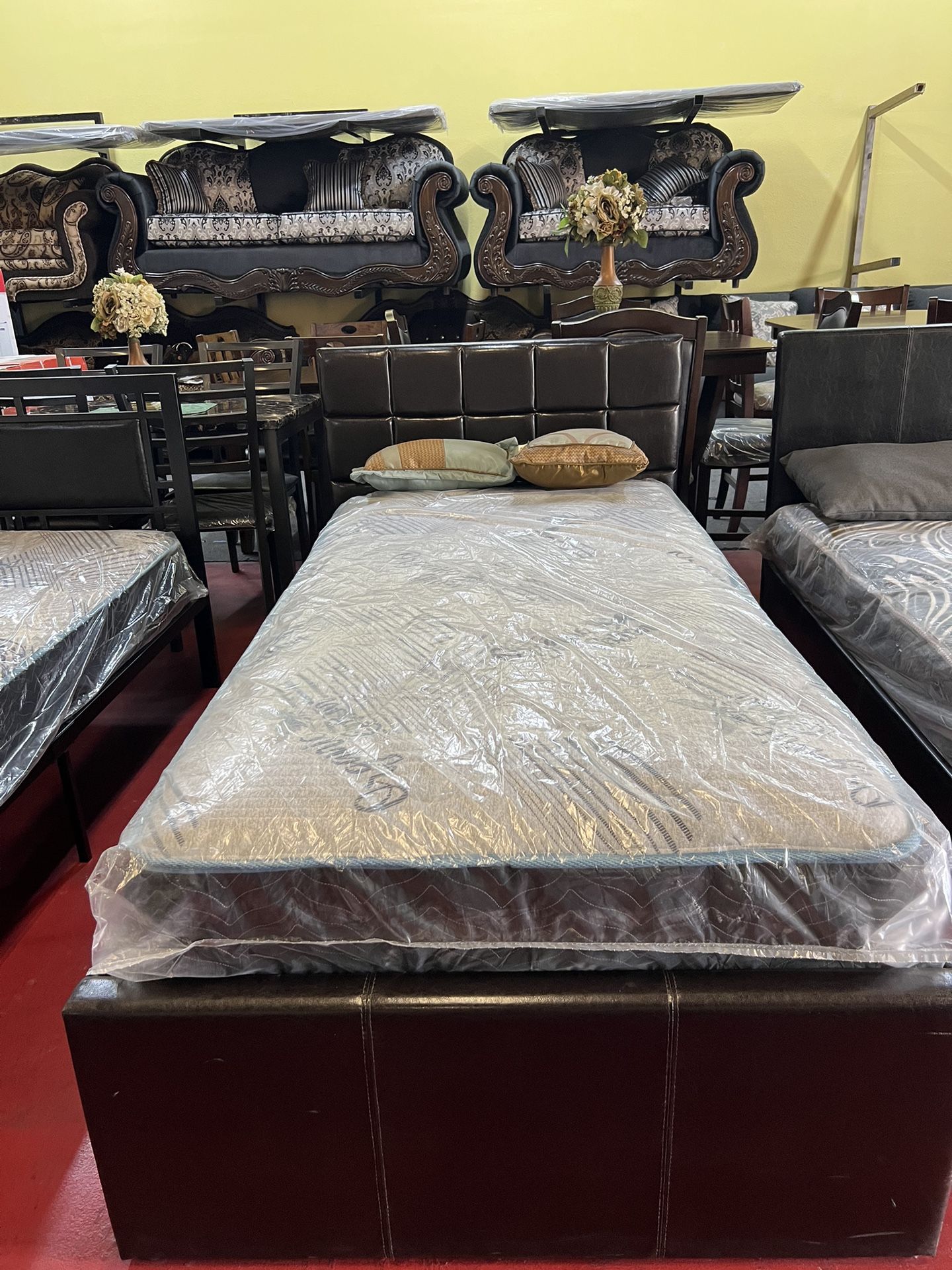 Twin Bed 