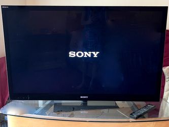 46” Sony BRAVIA  Tv 3D-Ready LED-LCD HDTV * 3-D Glasses