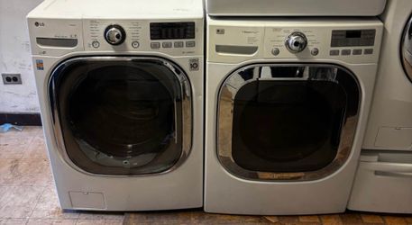 LG washer and gas dryer set