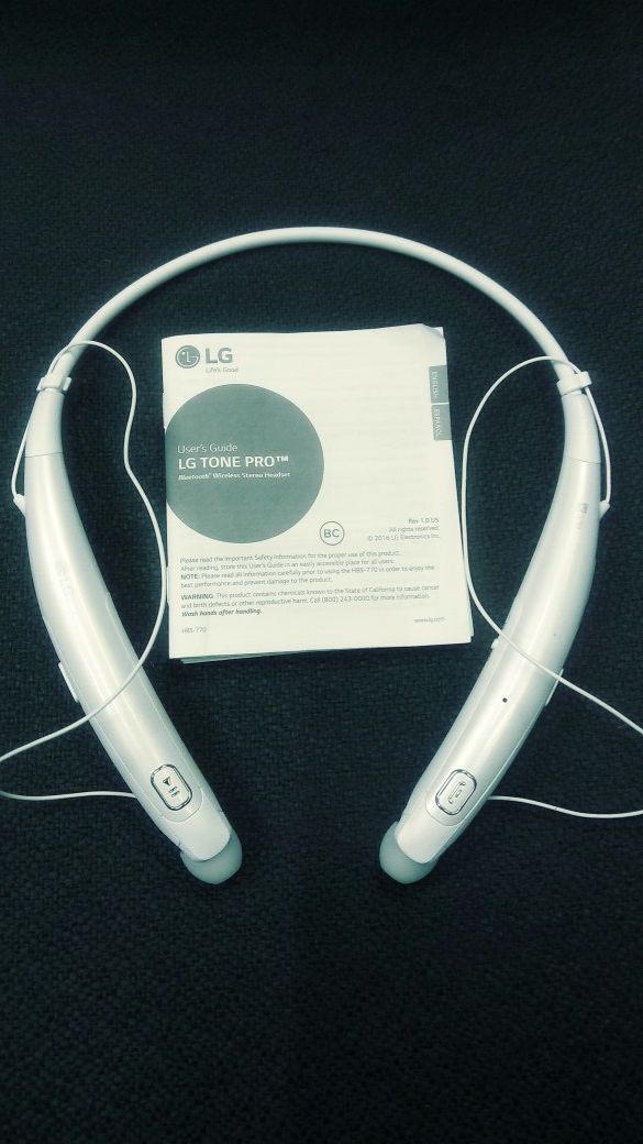 LG HBS770 Bluetooth Headphones