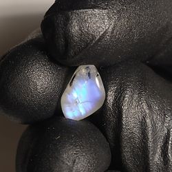 Good Quality Gem Rainbow Moonstone