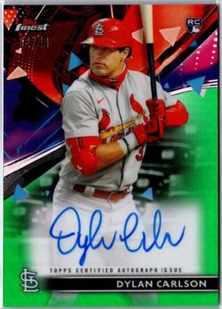 2021 Topps Finest Green Refractor Dylan Carlson #42