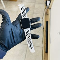 Apple Watch Series 8 45MM 